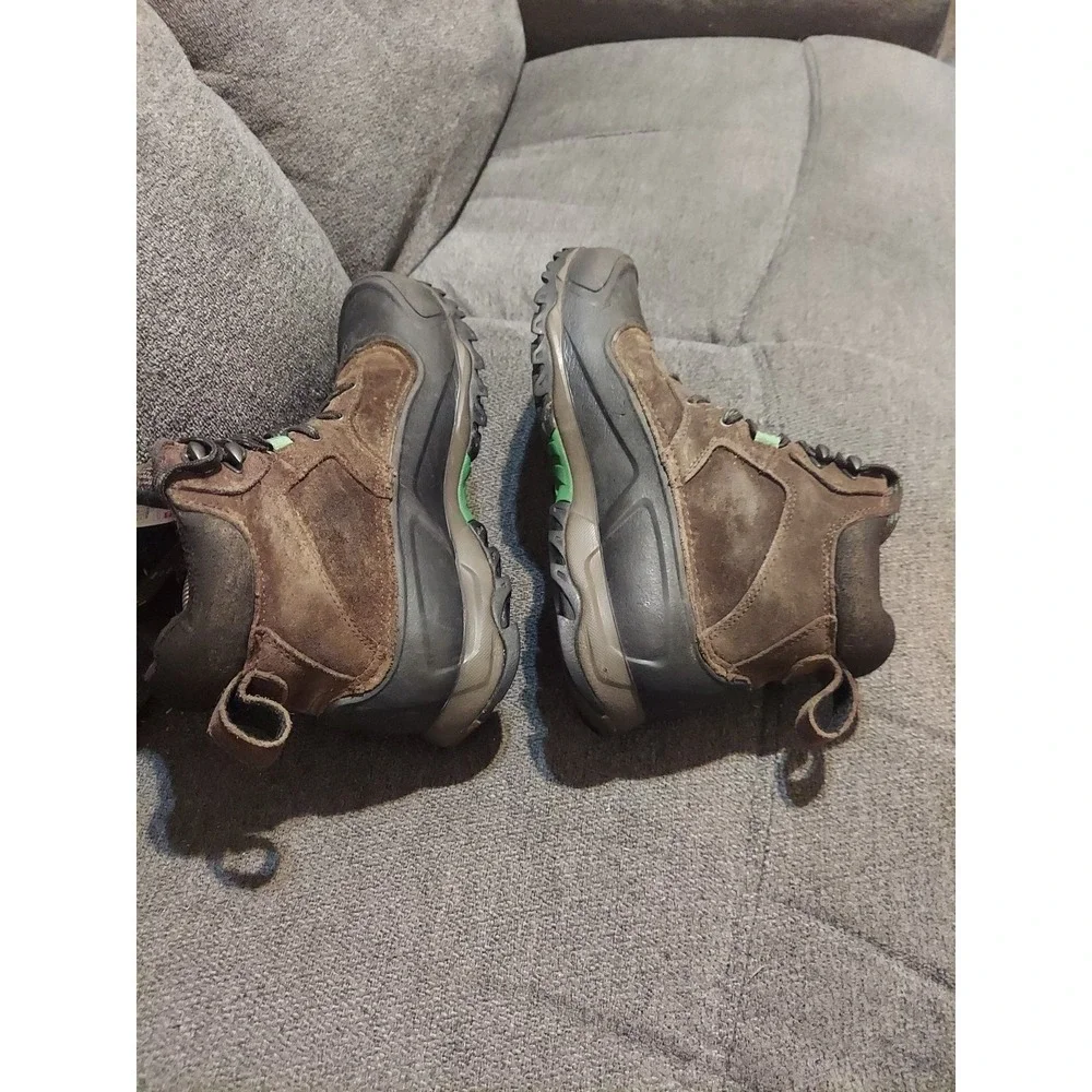 The North Face Heat Seeker 200g Insulated Waterproof Snow Mens Size 9 Boots Hike